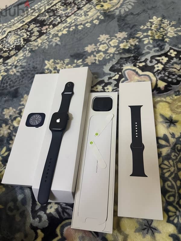 Apple Watch Series 8 45mm condition like brand new 5