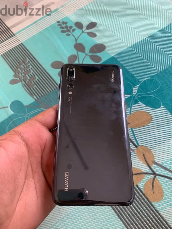 Huawei p20 pro 6/128 good Condition pakistani pta approved 2