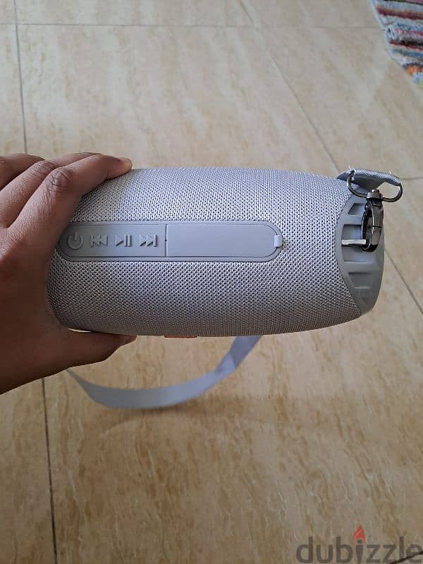 portable bluetooth speaker with good features 2