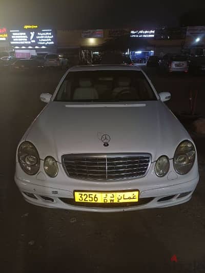 Mercedes-Benz E240 2005