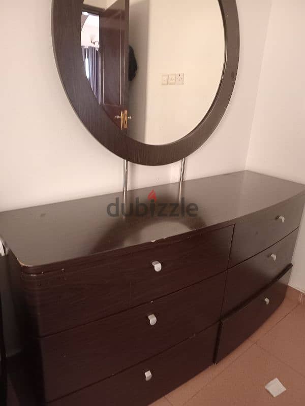 Wooden dressing table 1