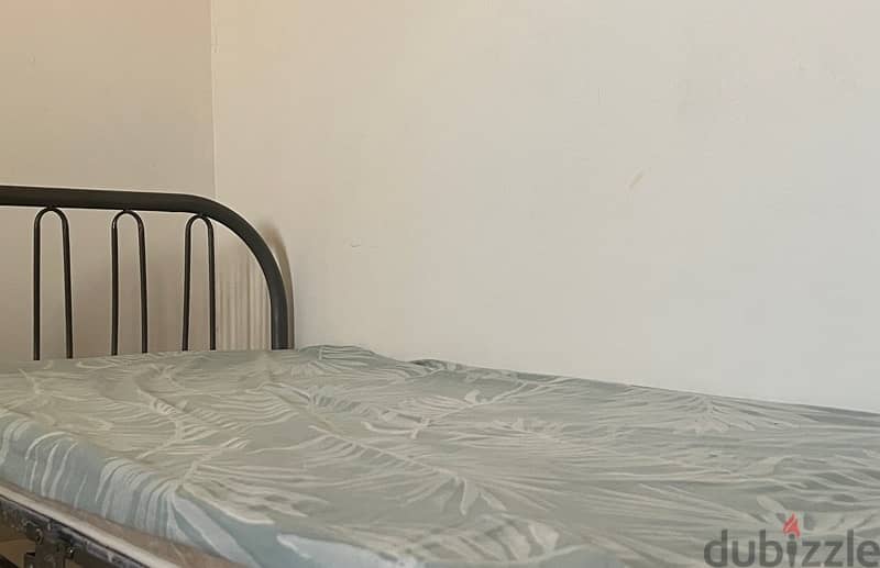 Bed/Matress (Good Condition) with free Bed Cot 0