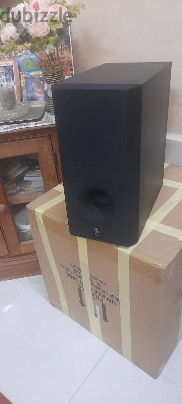 yamaha sub woofer 1