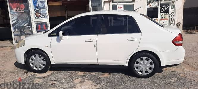 Nissan Tiida 2009