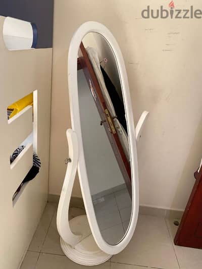 Mirror With Stand