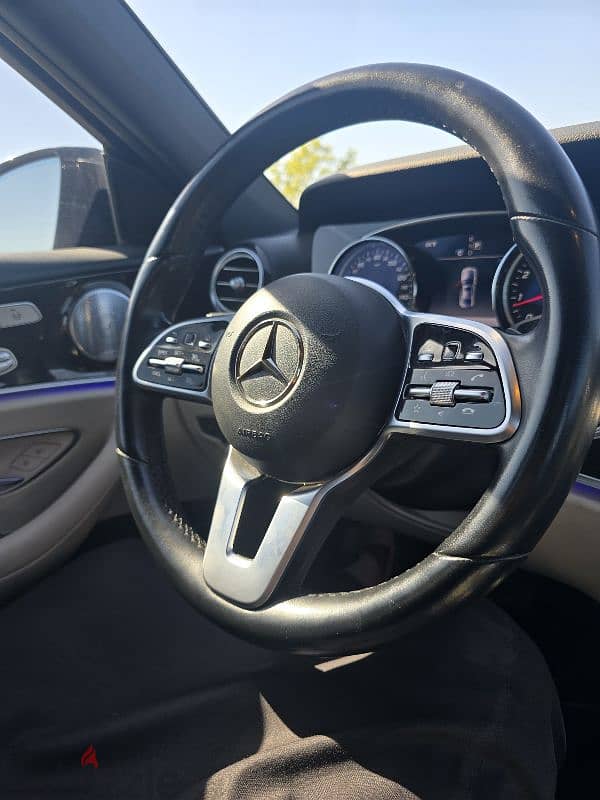 مرسيدس E300 AMG دفريشن فقط صبغ بنفر للبيع بدون حوادث 0