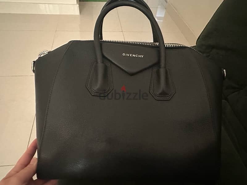 Givenchy original antigona médium with certification and dust bag 0