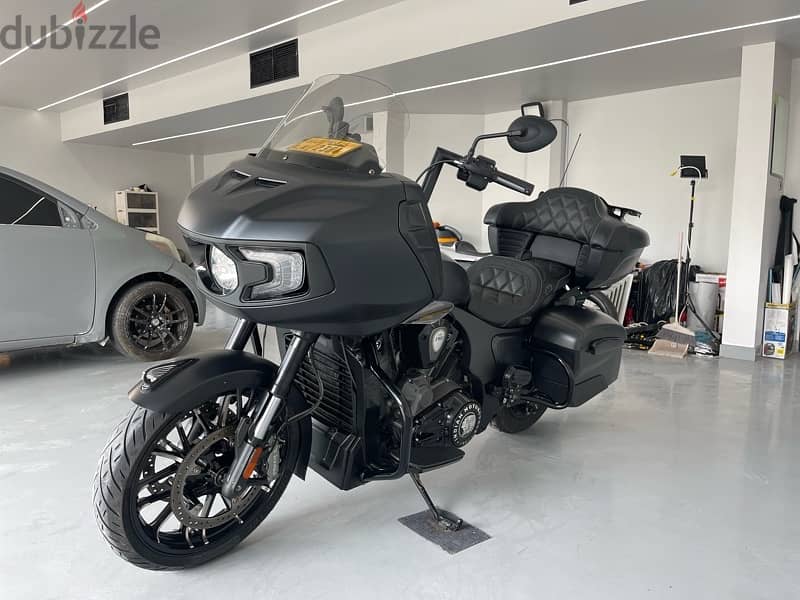 2022 Indian Pursuit Dark Horse 5