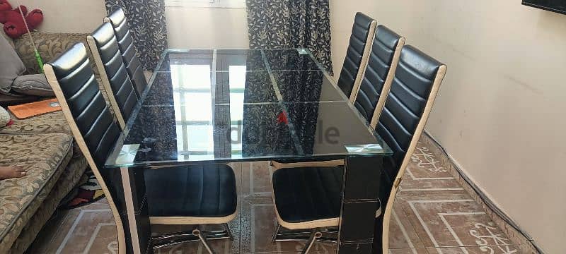 Glass top Dining table 6 seater 1