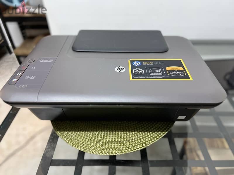 HP Deskjet 1050 1