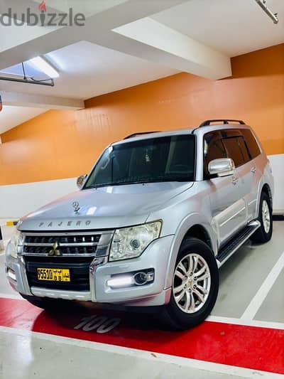 Mitsubishi Pajero GLS 3.8 V6 gold version 2016 model oman car for sell