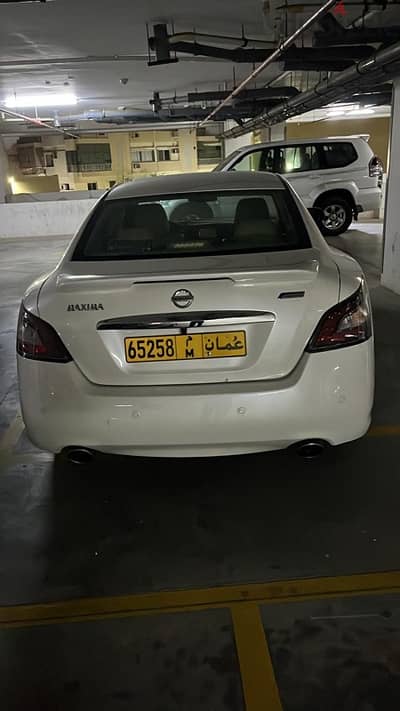 Nissan Maxima