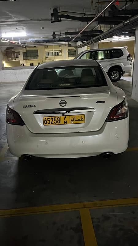 Nissan Maxima 0