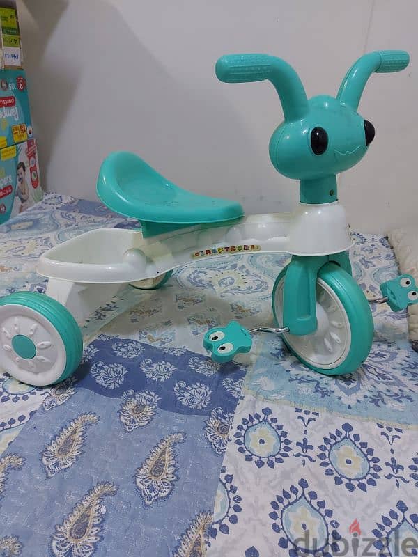 kids cycle in mint condition 0