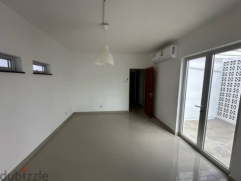 3+1 BD |  Stand alone   | well maintained 5