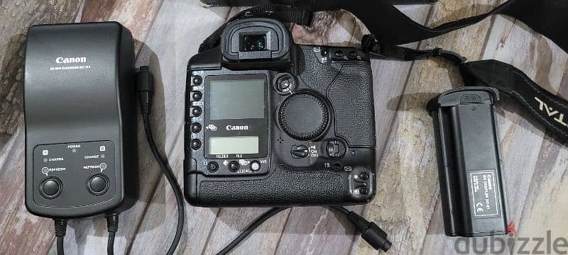 Canon EOS-1 Ds Mark II Digital Camera Body Only 5