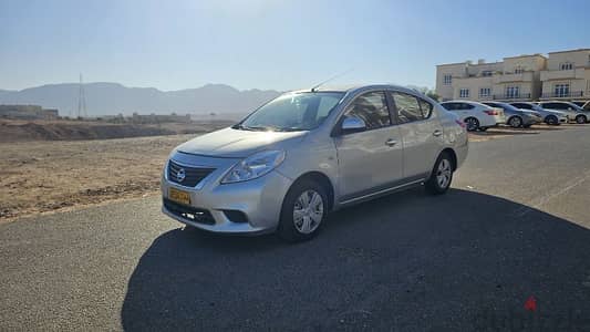 Nissan Sunny 2012