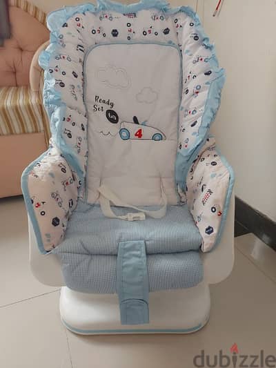 baby rocking chair. . . Juniors apricot swing bed