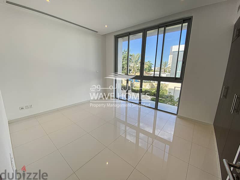 3 bed room villa for rent in Gahdeer Park ( Al Mouj) 12