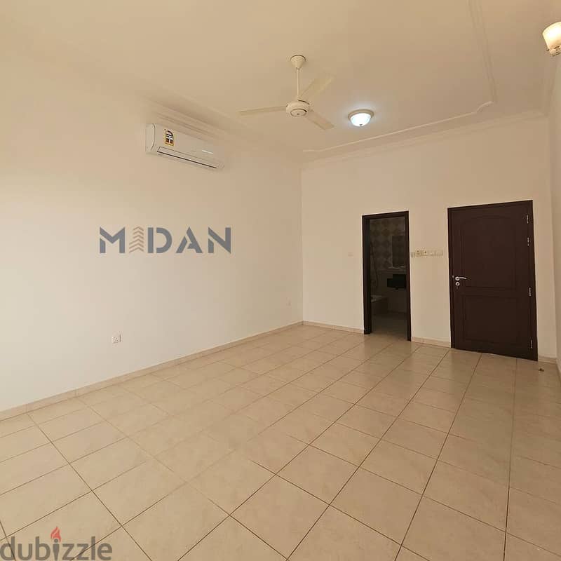 QURUM | BEAUTIFUL 5 BR COMPLEX TOWNHOUSE 3