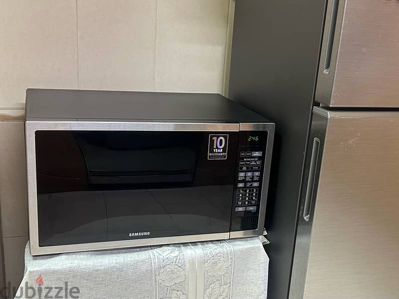 Samsung Microwave Oven 54 liters 2