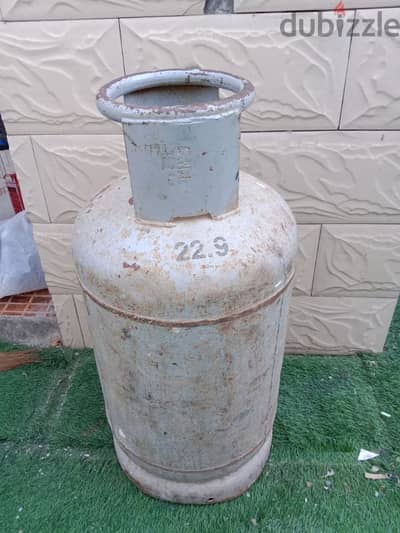 Gas cylinder,,, Full gas.