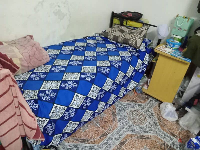 bed space available for 2 person only 20 rial 1