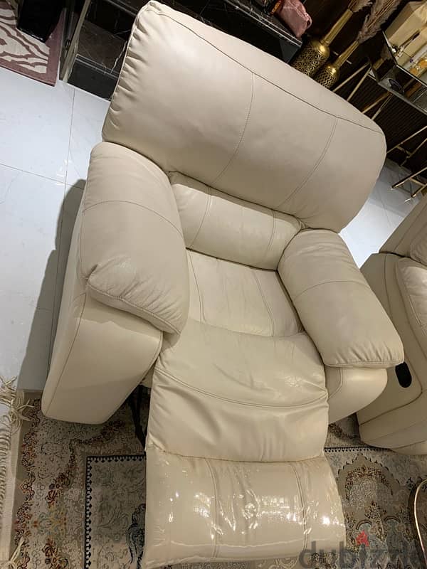 TWO LEATHER RECLINER SOFA HOME LOUNGE CHAIRS 2