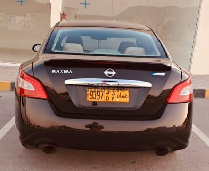 Nissan Maxima 2010 0