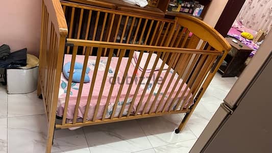 baby cot