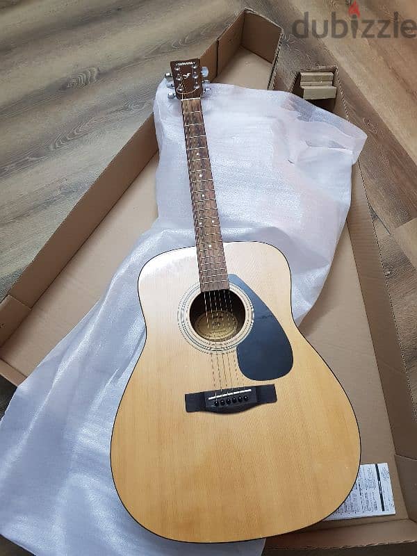 Yamaha F310 acoustic guitar 2