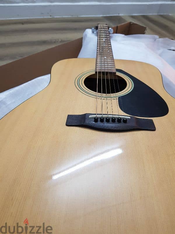 Yamaha F310 acoustic guitar 3