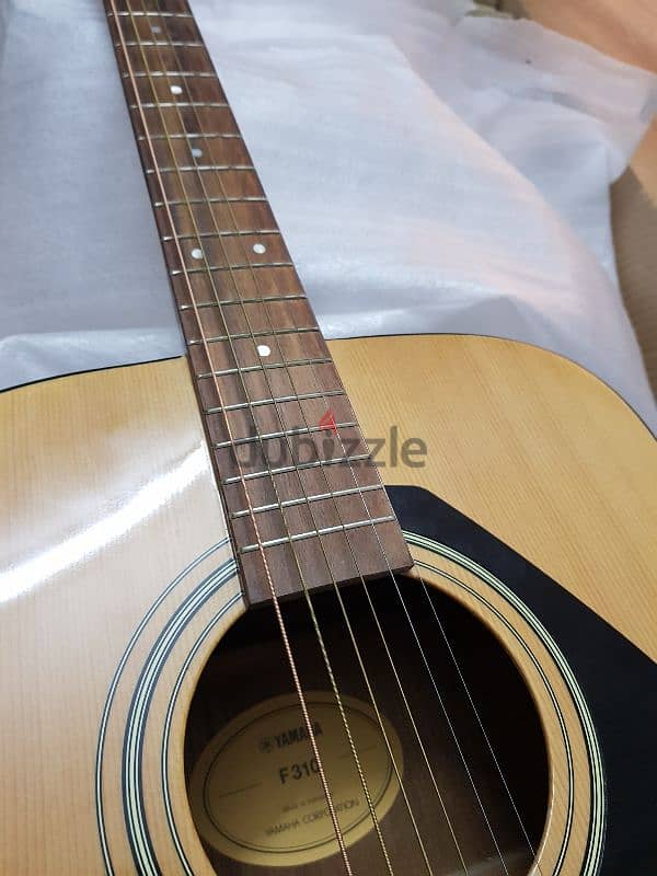 Yamaha F310 acoustic guitar 4