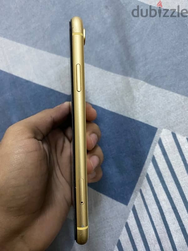 I phone XR original (64)GB 2