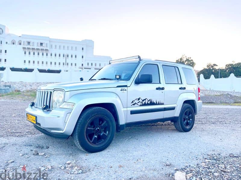 Jeep Cherokee 2011 0