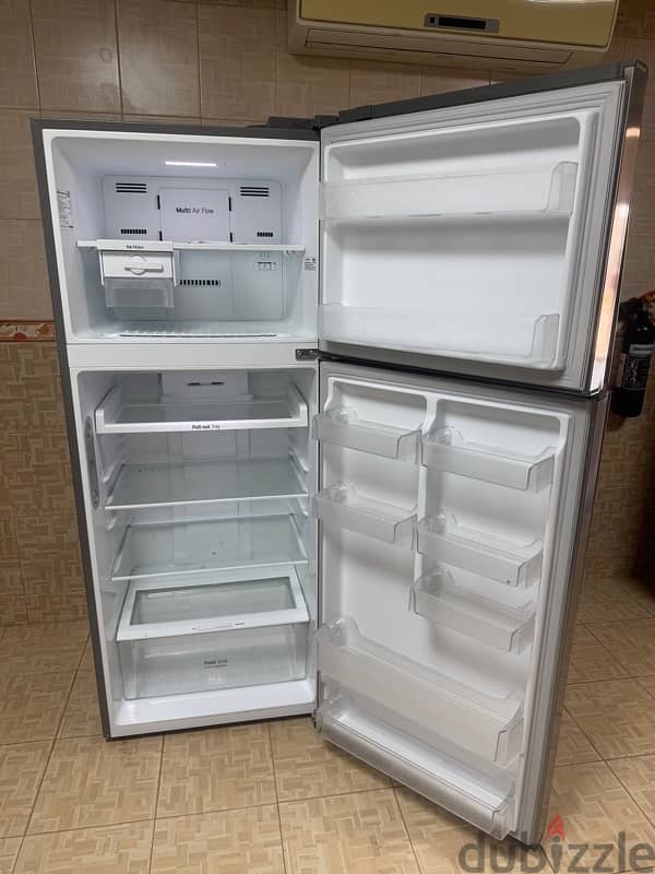 LG Fridge/Freezer 471 litres for sale 1