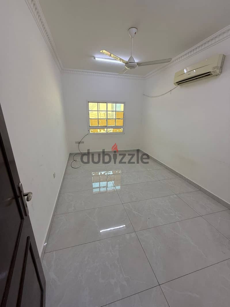 For rent 2 Bhk flat in Boucher 7