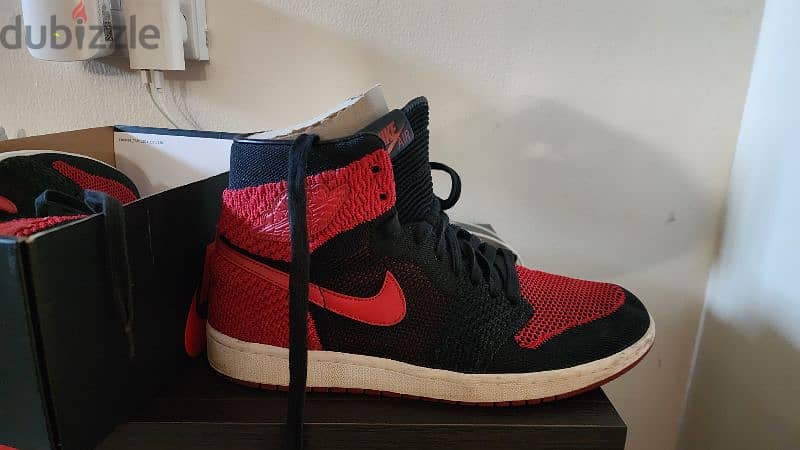 Air Jordan 1 Retro . . Black Varsity Red-White 6