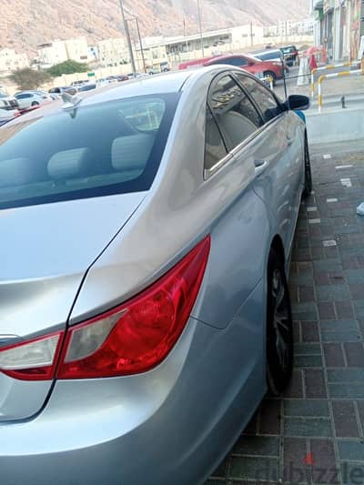 Hyundai Sonata 2012