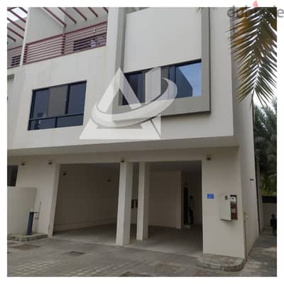 ADV109*3BHK villa for rent in Tawi al zain Al Hail  North