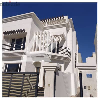 ADA110** Spacious & Beutiful 3BHK Penthouse flat For rent in Mawaleh N