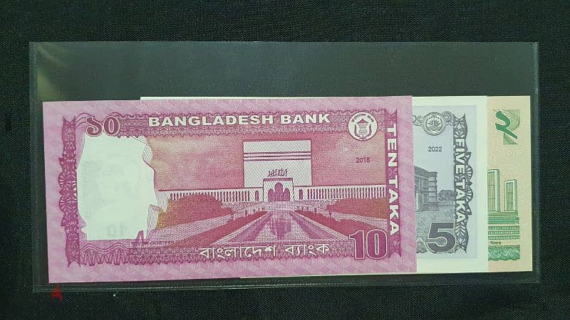 3 Bangladeshi Specimen Banknotes UNC 3