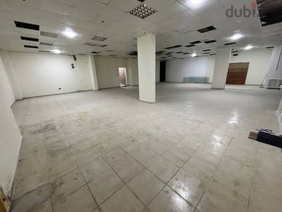 Store for rent in Barka Souq