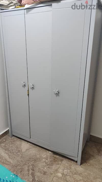 3 door cupboard , dressing table , wardrobe 3 drawer