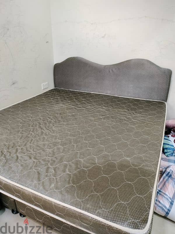 bed with mattress 1