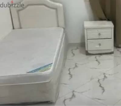 ثلاجة وغسالة وطباخة وسريرFridge, washing machine, bed, oven