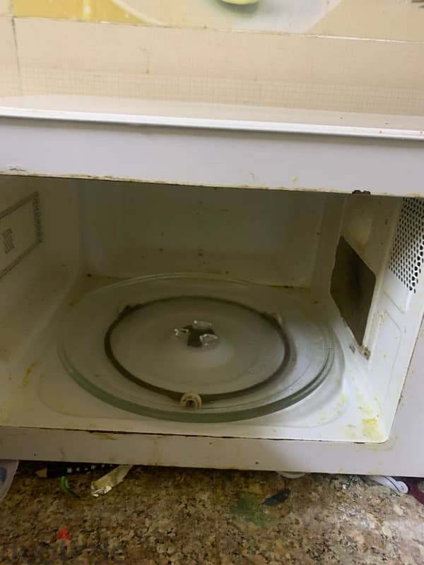 microwave excellent condition urgent sale 1