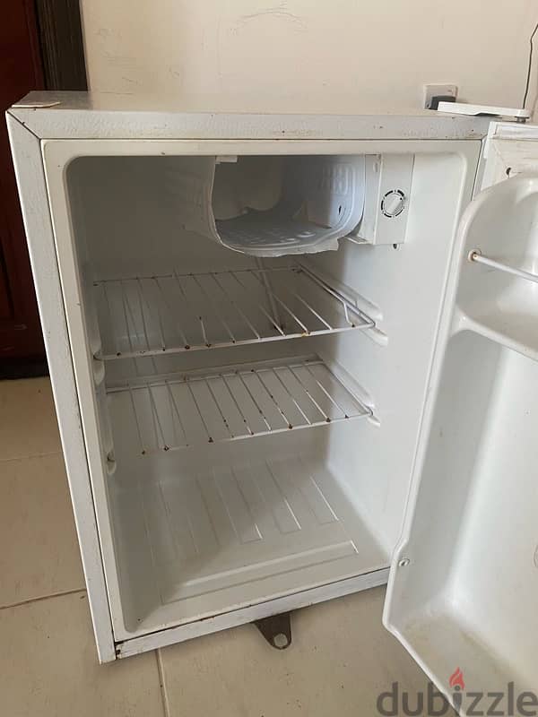 super general mini fridge 4