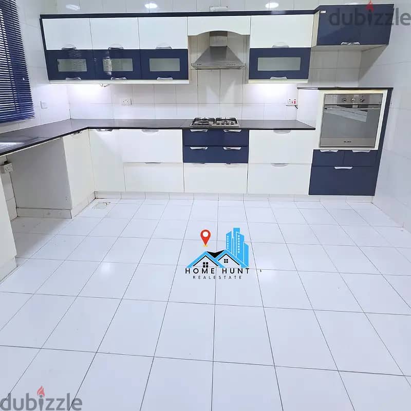 AL QURUM | WELL MAINTAINED 5+1BR COMPLEX VILLA FOR RENT 3