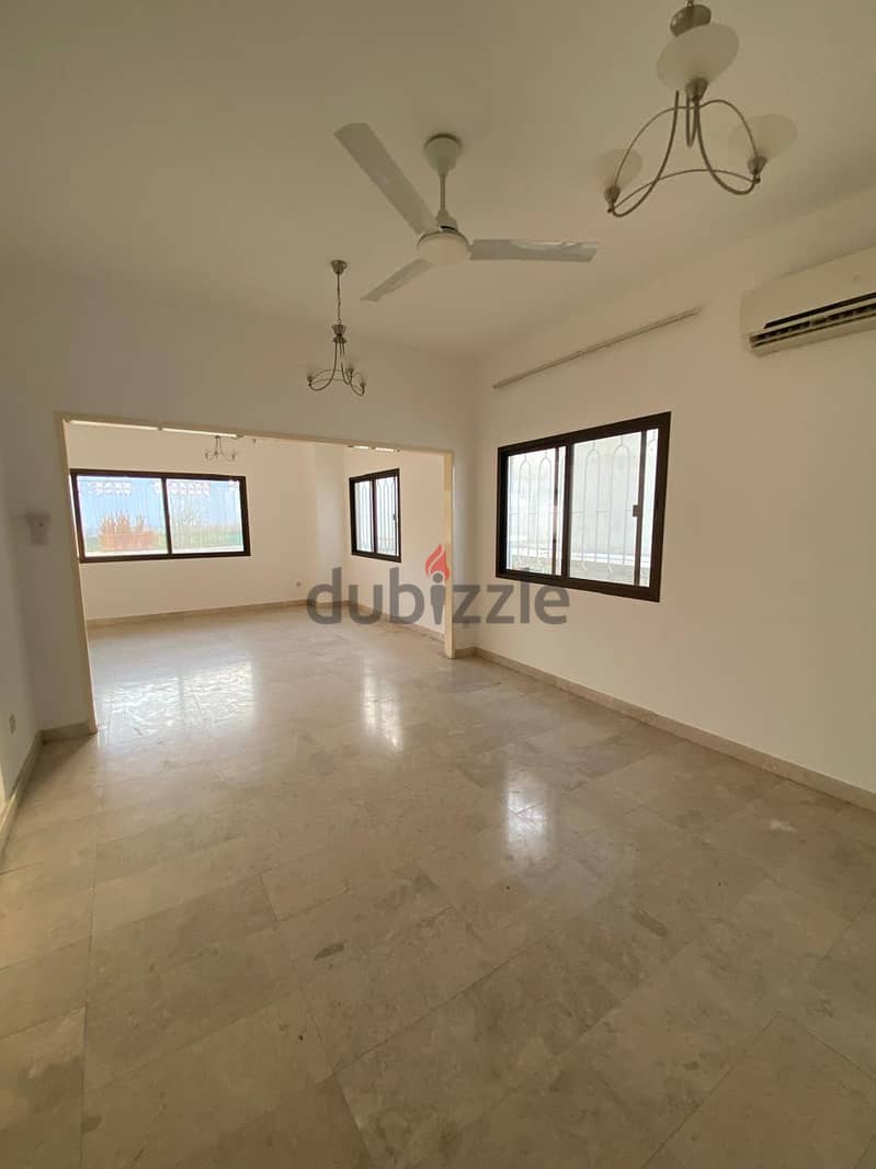 "SR-DY-542  Spacious High-Quality Villa to Let in MQ 5